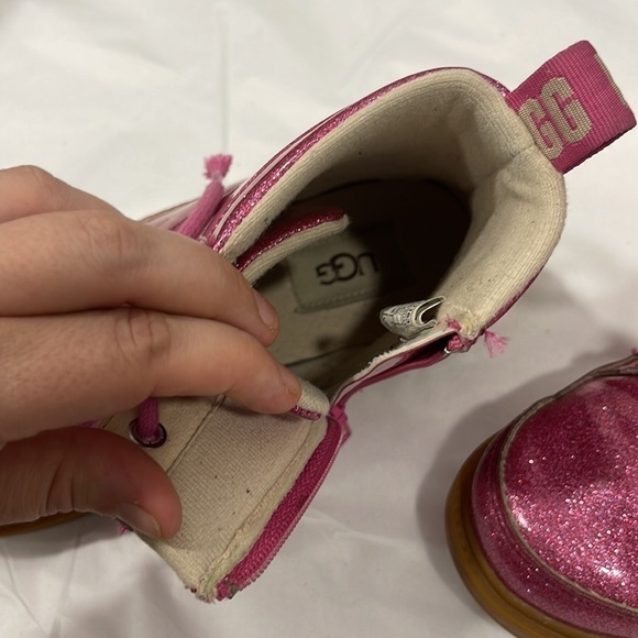 Ugg Robley Kids Pink Glitter Lace-Up Boots Size 4 - Picture 14 of 14